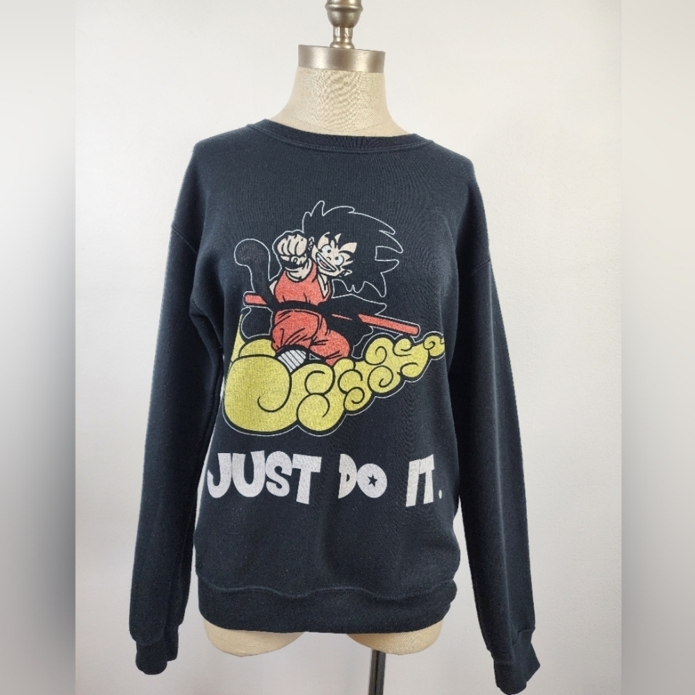 Gildan Womens Black Dragon Ball Z Goku Riding Cloud Pullover Sweatshirt, sz S